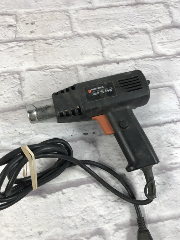 BLACK DECKER HEAT N STRIP Heat Gun Model 9752. See Photos Item